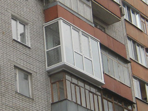Французский балкон с выносом на 280 мм по периметру в Днепропетровске